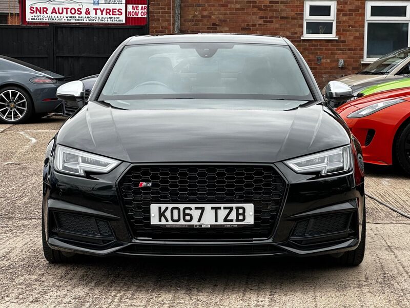 AUDI S4