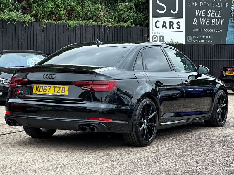 AUDI S4