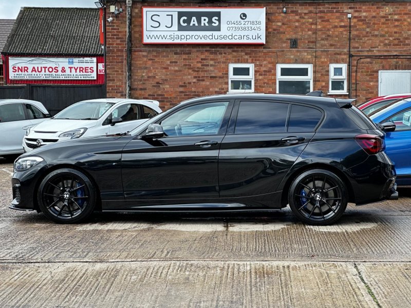 BMW 1 SERIES
