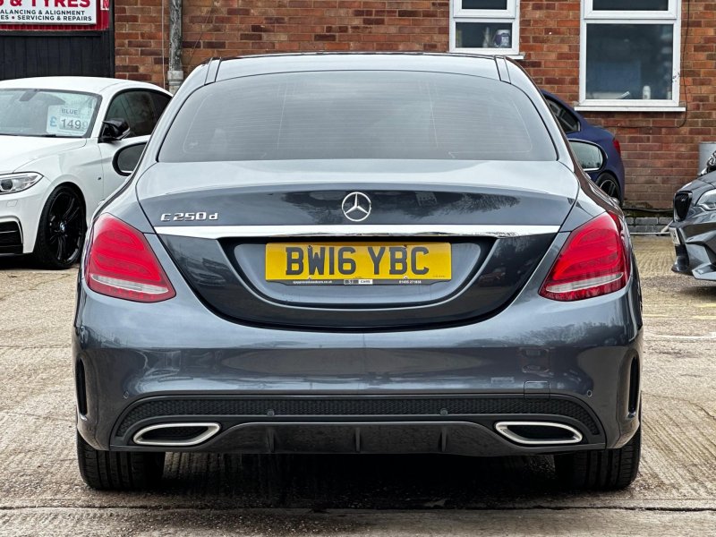 MERCEDES-BENZ C CLASS