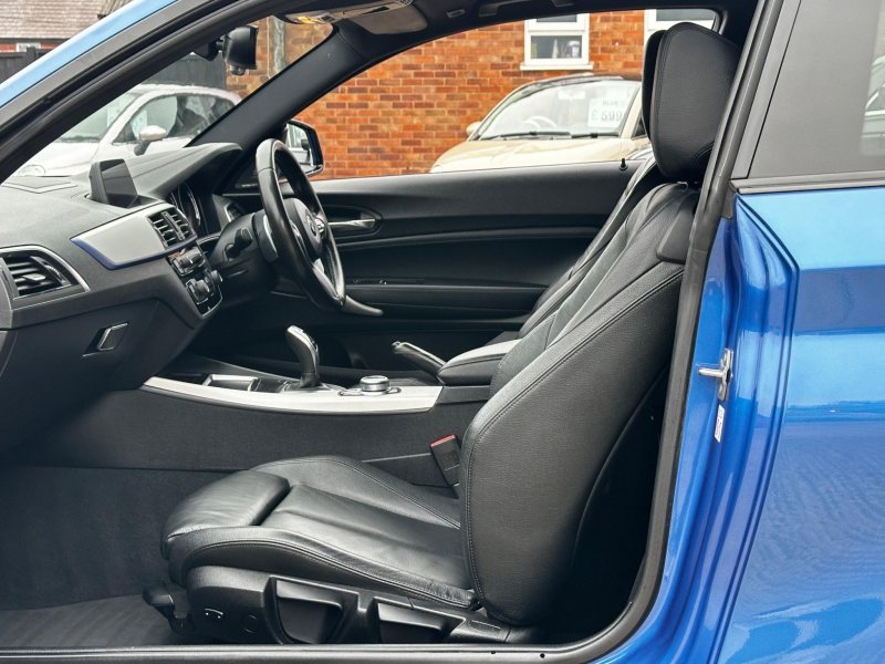 BMW 1 SERIES