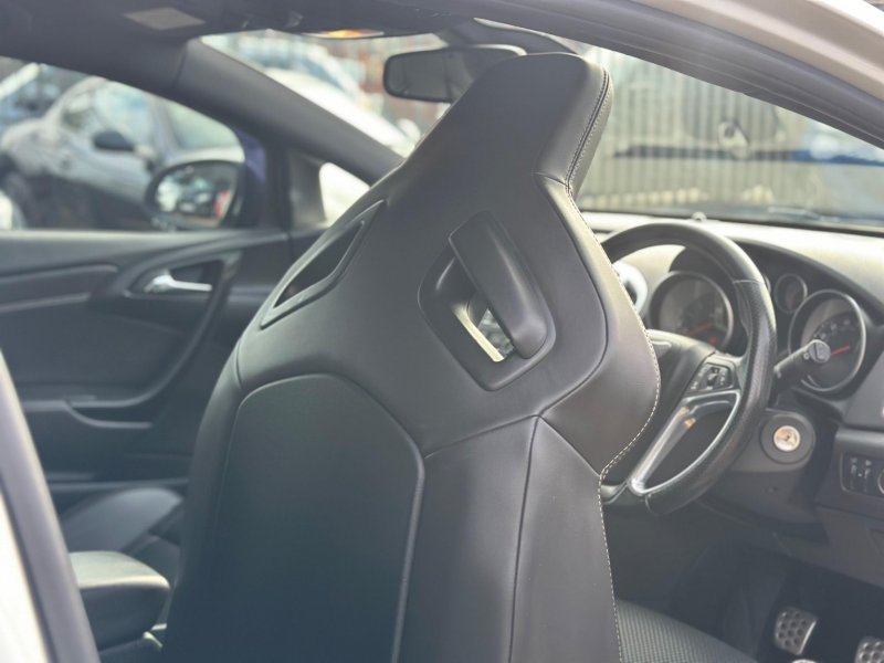 VAUXHALL ASTRA GTC