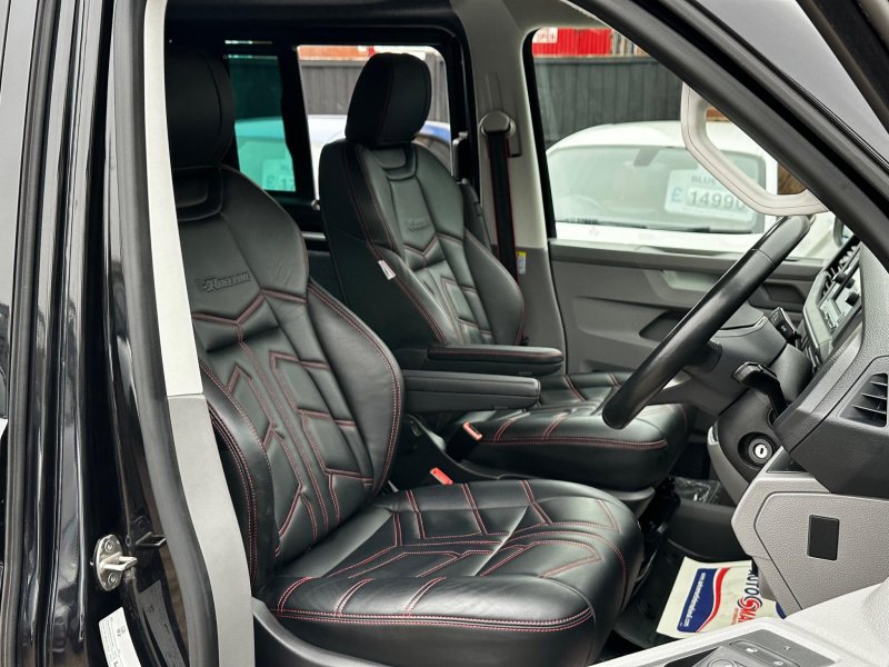 VOLKSWAGEN TRANSPORTER