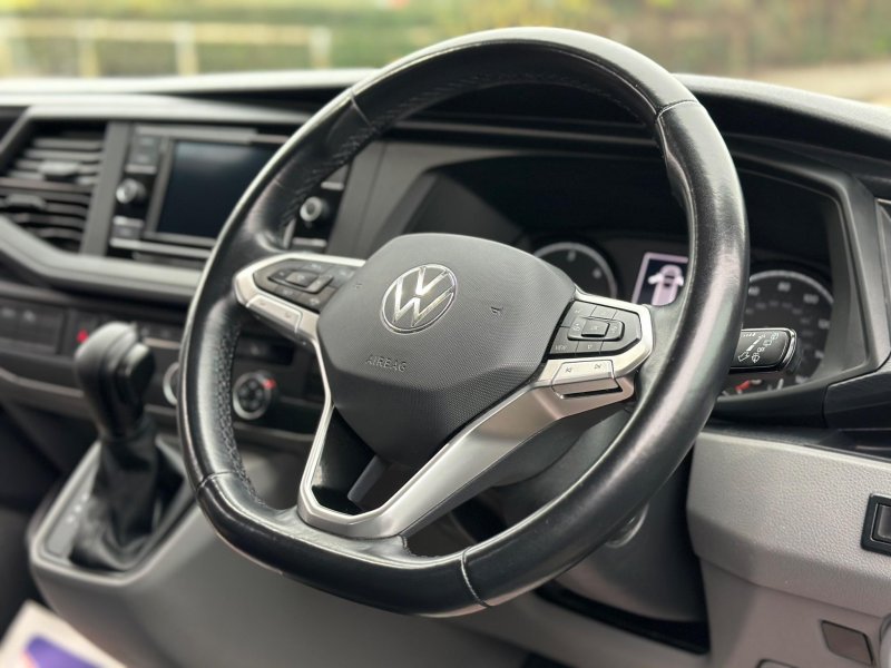 VOLKSWAGEN TRANSPORTER