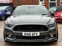 FORD MUSTANG