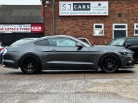 FORD MUSTANG