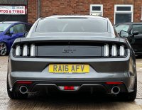 FORD MUSTANG