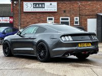 FORD MUSTANG