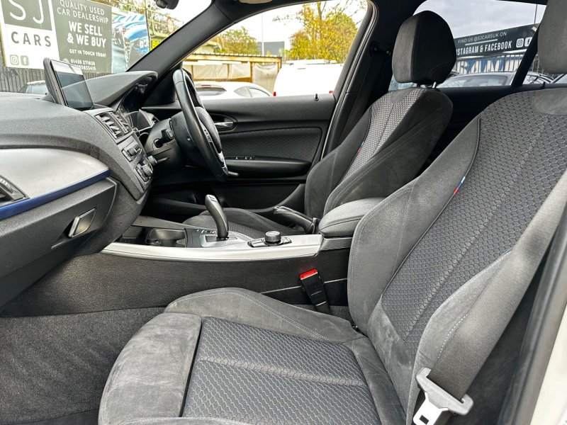 BMW 1 SERIES