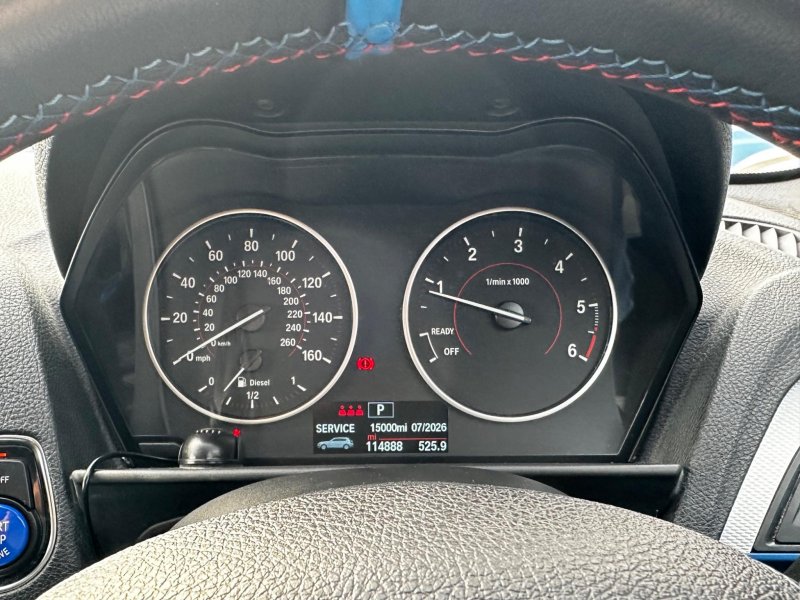 BMW 1 SERIES