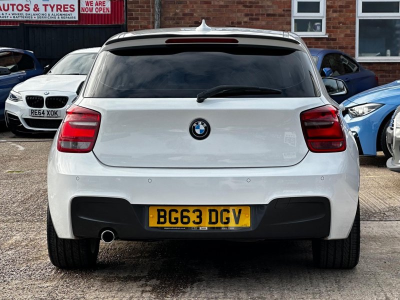 BMW 1 SERIES