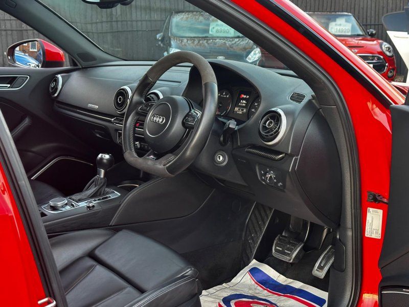 AUDI RS3