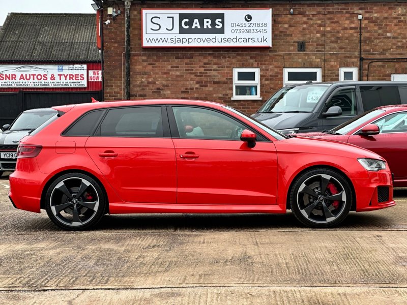AUDI RS3