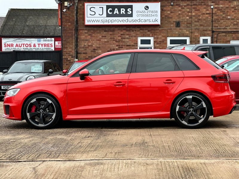 AUDI RS3