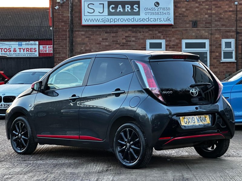 TOYOTA AYGO