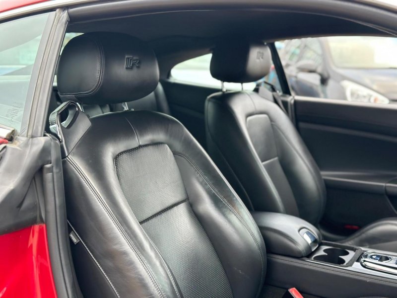 JAGUAR XKR