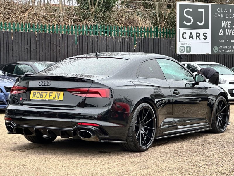 AUDI RS5