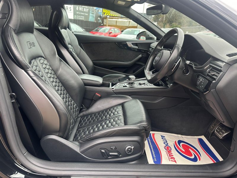 AUDI RS5