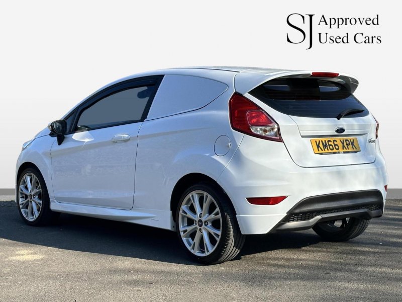 FORD FIESTA VAN