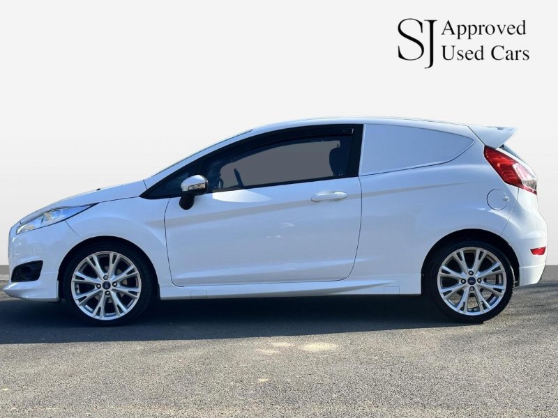 FORD FIESTA VAN