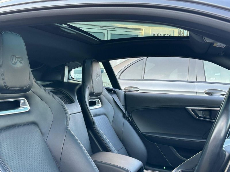 JAGUAR F-TYPE