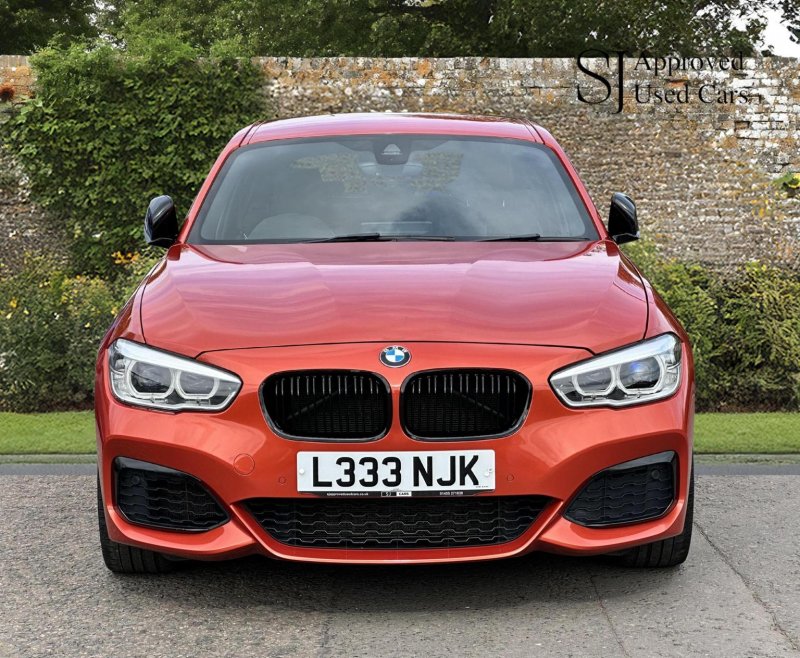 BMW 1 SERIES