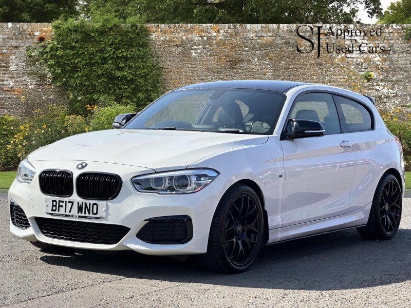 BMW 1 SERIES