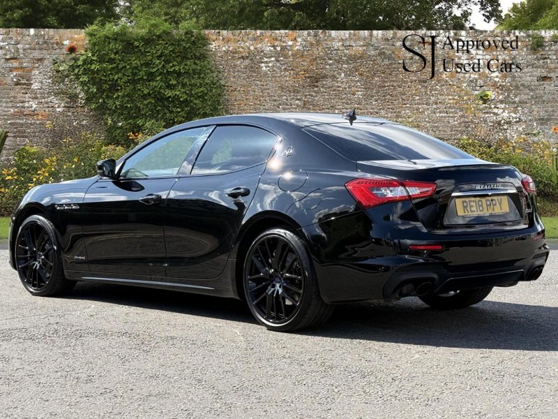MASERATI GHIBLI