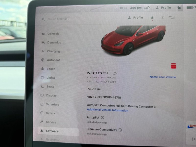 TESLA MODEL 3